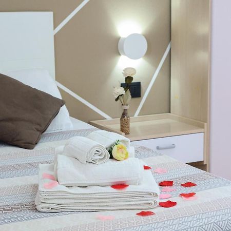 살베 Il Sole Del Salento B&B 외부 사진